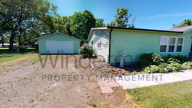 Foto del edificio - 491 Aycock Acres Lane *Wooden Deck Overloo...