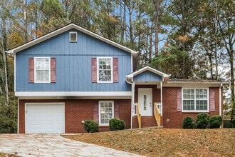 Building Photo - 3296 Goldenchain Dr