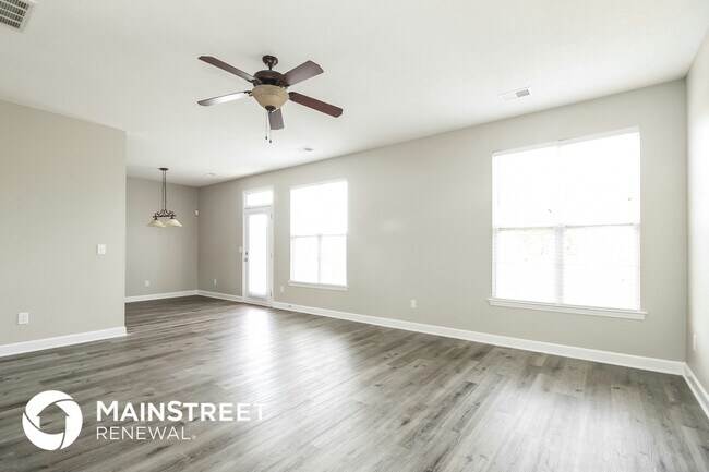 Foto del edificio - 1386 Aurora Glen Dr