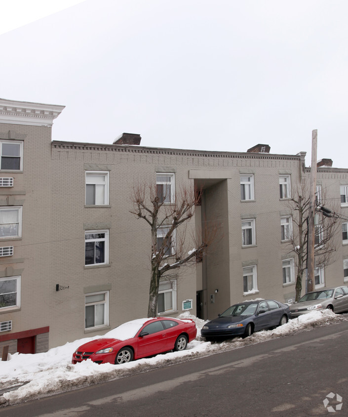 Primary Photo - 3440 Bates St