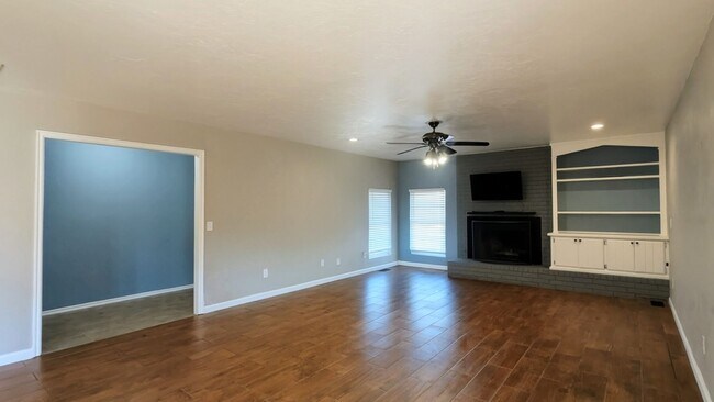 Building Photo - Spacious Home Near Tinker AFB with Storm Shelter & Wood Privacy Fence!