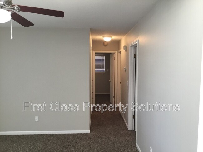 Foto del edificio - 8100 NW 25th St