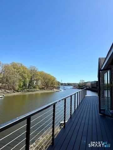 Foto del edificio - 253 Riverside Ave