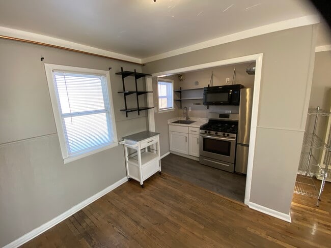 Building Photo - 107 N Public Rd