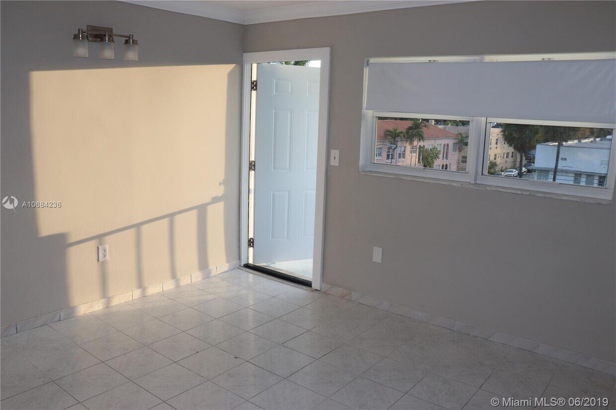 Foto principal - 801 Meridian Ave