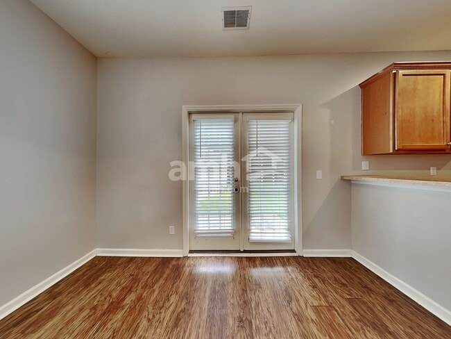 Building Photo - 52 Godley Park Way