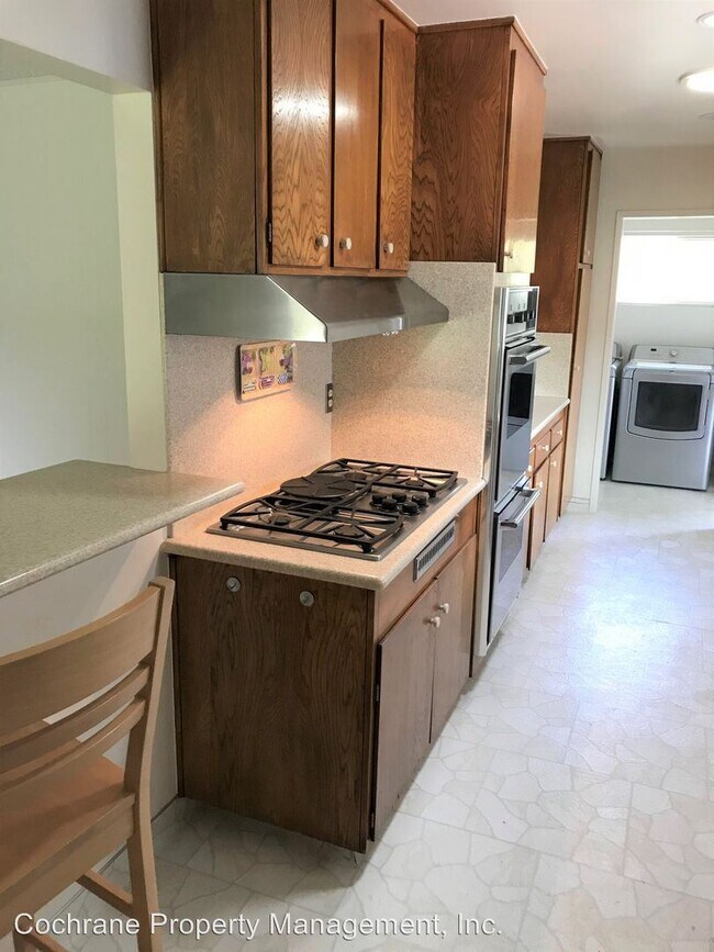 Foto del edificio - 3 br, 2 bath House - 999 Winther Way