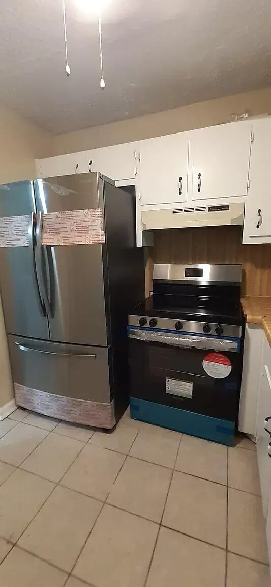 Kitchen Appliances - 3022 Spruce Cir