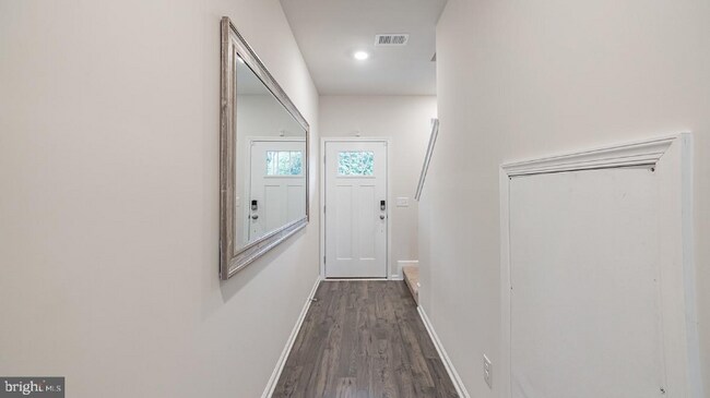 Building Photo - 74 Arlotta St
