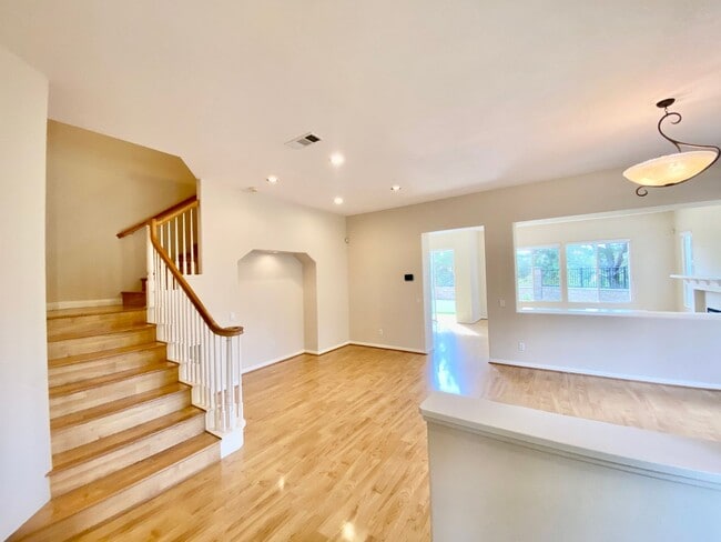 Foto del edificio - Solar Powered Gorgeous Carmel Valley Home!