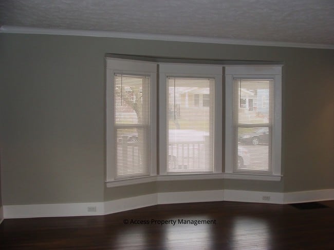 Building Photo - 1842 Jefferson Ave SE