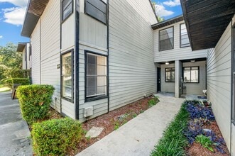 Building Photo - 4427 SW 21st Ln