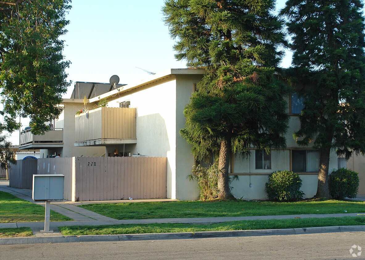 Foto del edificio - 771 Shalimar Dr