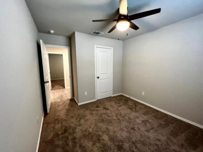 Building Photo - 5452 Jasmine Spur