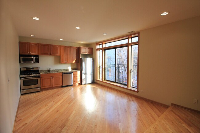 Building Photo - 2118 W 35th St
