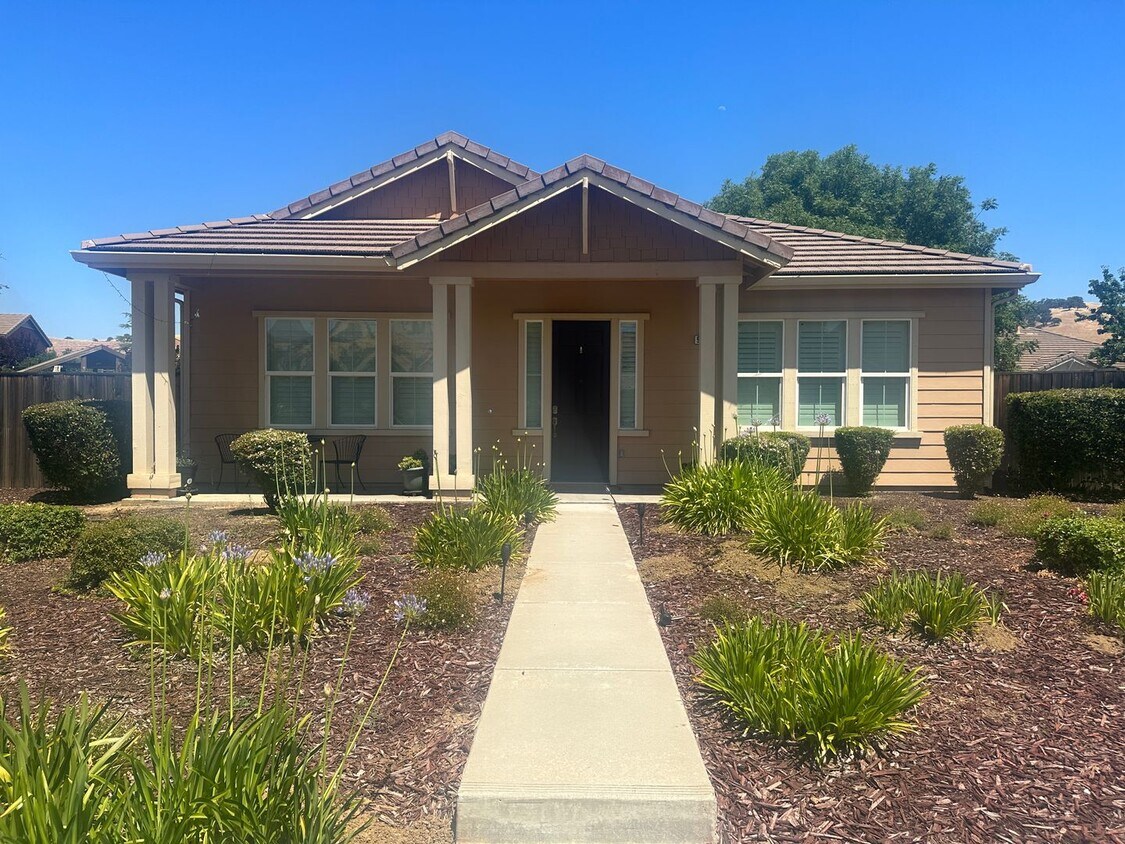 Foto principal - 9456 Vintner Cir