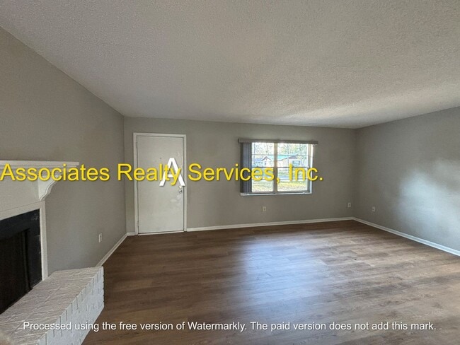 Building Photo - 3 Bed/ 2 Bath Single Family Home for rent ...