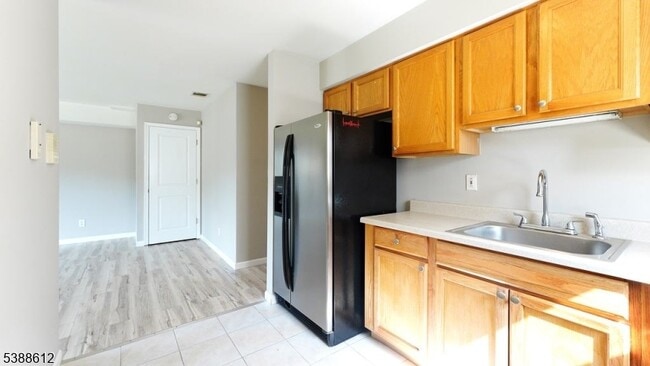 Foto del edificio - 591 Cherry St