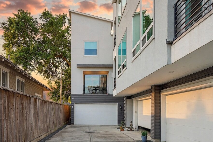 Photo - 1615 Bingham Street