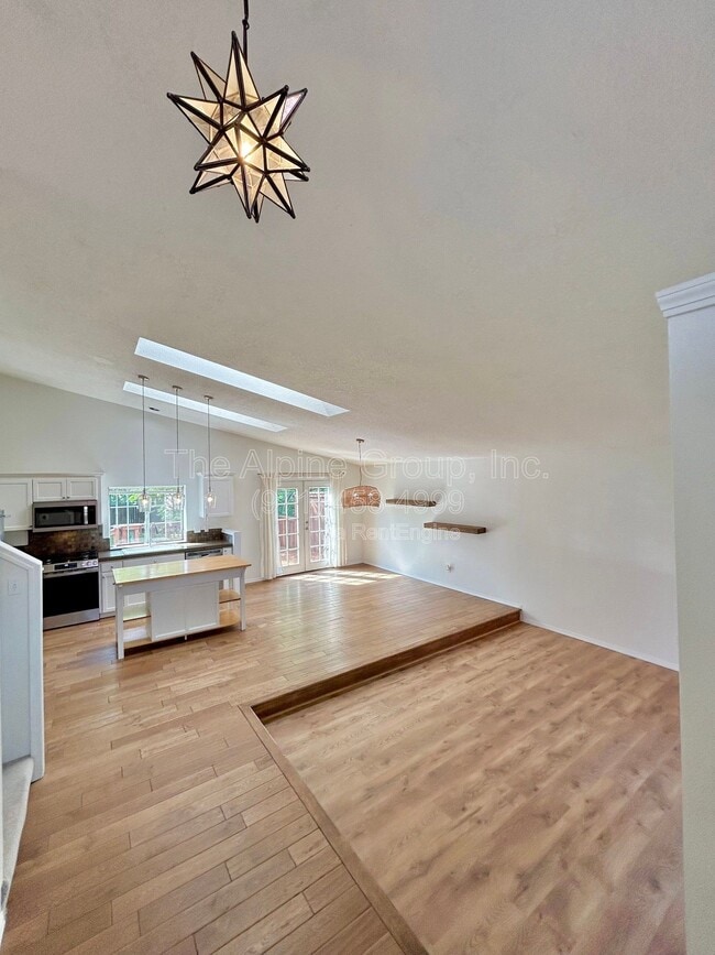 Building Photo - 14597 SW 81st Ave