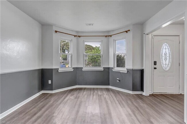 Building Photo - 1089 Valencia Ct