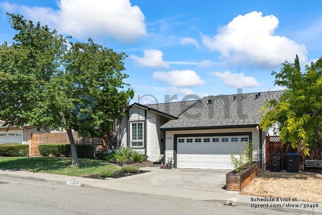 Building Photo - 7795 Olive Dr