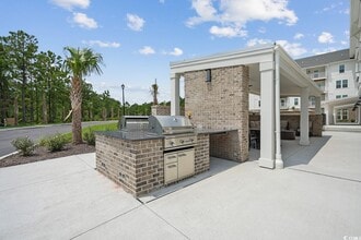 Building Photo - 147 Laurenco Loop