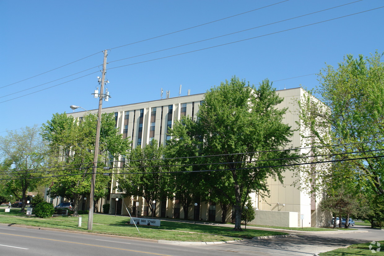 Primary Photo - West Park Tower