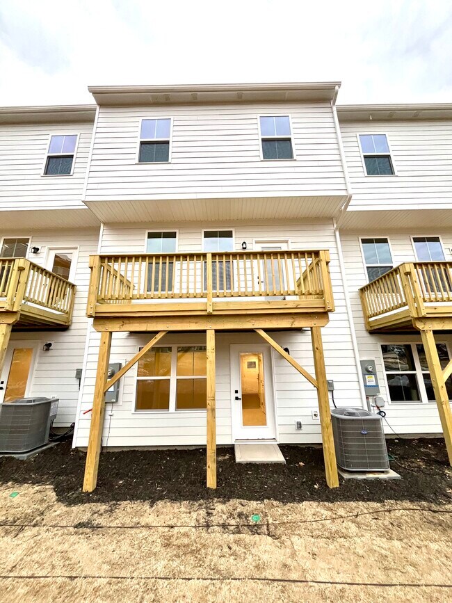 Foto del edificio - 4125 Auburn Oak Ln