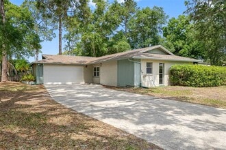 Building Photo - 3601 Fairway Forest Cir