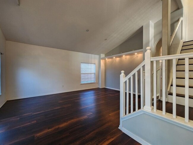 Building Photo - 1860 Ashland Trail