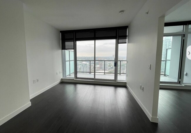 Photo du bâtiment - 4720 Lougheed Hwy.