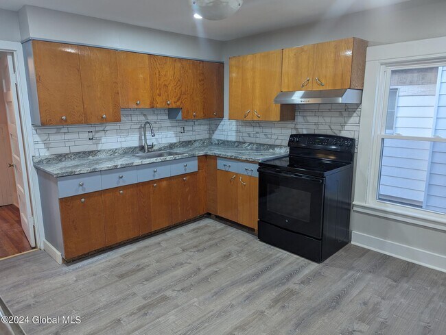 Foto del edificio - 1726 State St