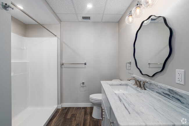 1BR, 1BA - 798SF - Bathroom - Fallview at 186 Main Street