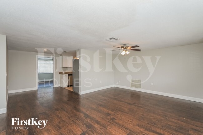 Building Photo - 3625 Galway Dr