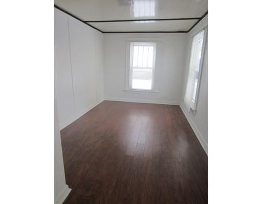 Building Photo - 1 bedroom in Bourne MA 02532