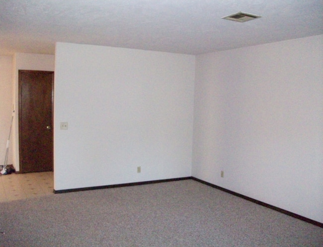 Foto del edificio - 4320 Willowpoint Dr