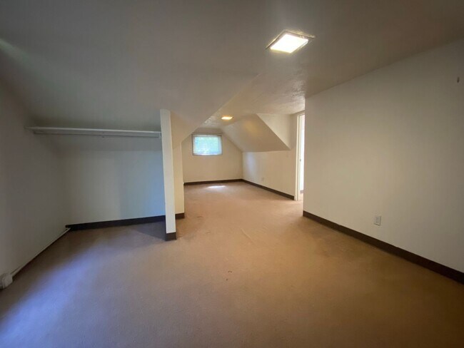 Foto del edificio - Lewis & Clark Graduate/Law Students ONLY