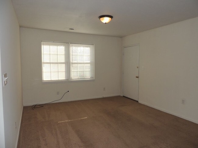 Foto del edificio - Spacious 2 Bedroom In Altavista, VA!