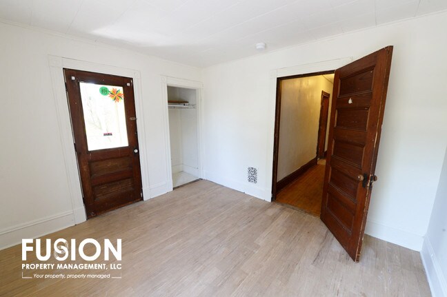 Foto del edificio - 24.5 Buell St