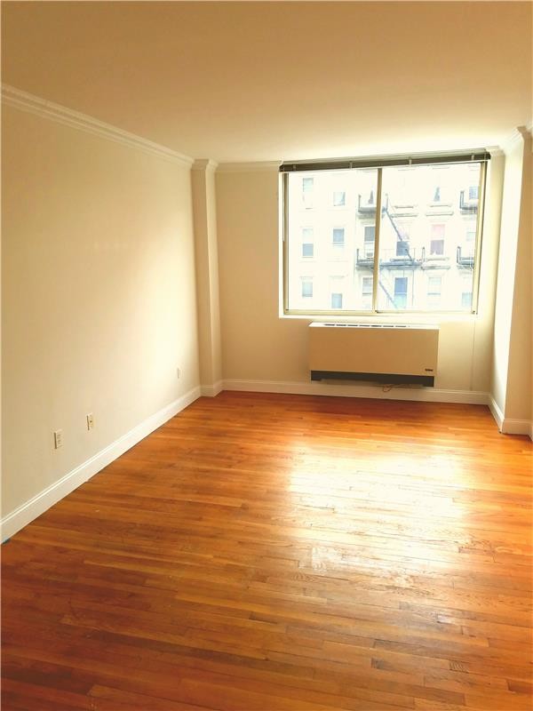 Foto del edificio - 556 State St