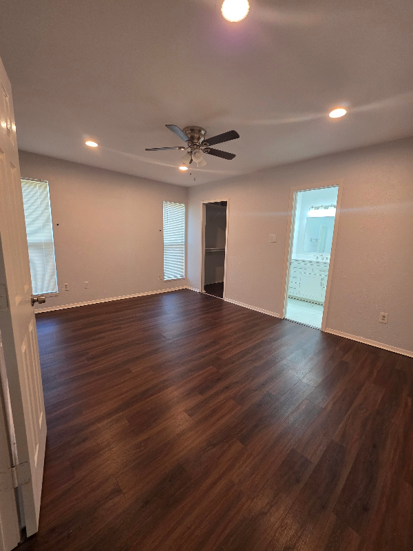 Foto del edificio - 2808 Charter Oak Dr