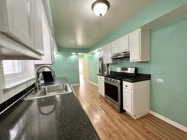 Building Photo - 3112 N New England Ave