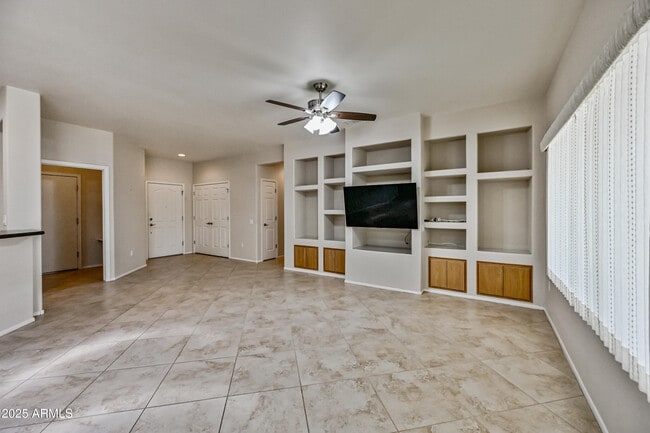 Building Photo - 16436 W Arroyo Vista Ln