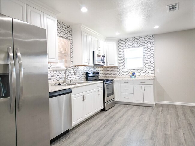 Foto del edificio - 1506 E 21st St