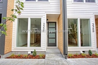 Building Photo - 3358 N Russet St