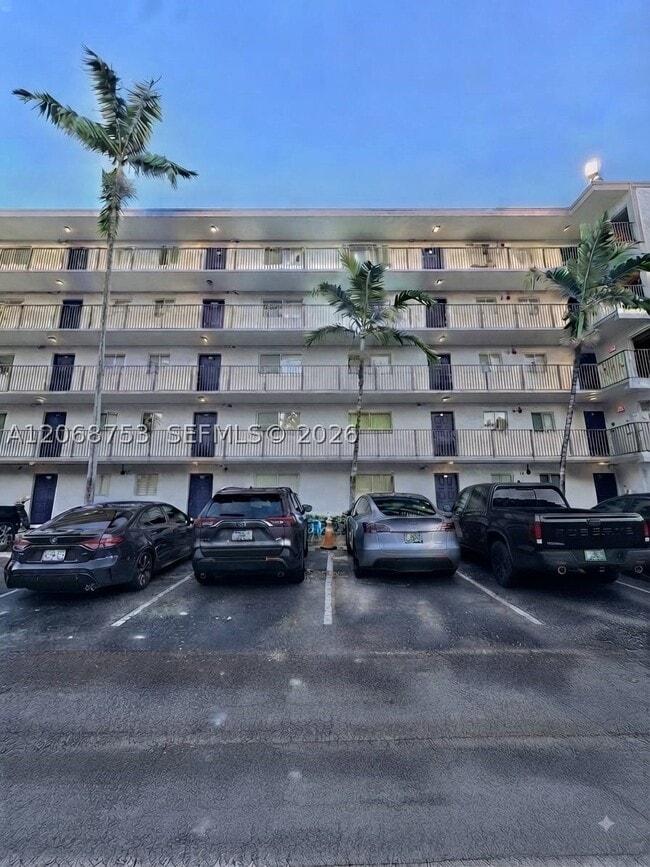 Building Photo - 8750 N Sherman Cir