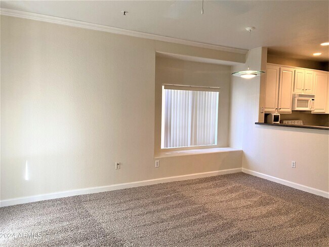 Foto del edificio - 4465 E Paradise Vlg Pkwy S