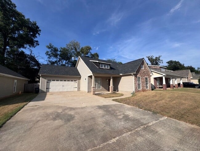 Building Photo - 160 Stonecreek Pl