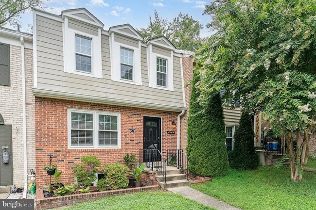 Building Photo - 2168 Mayflower Dr